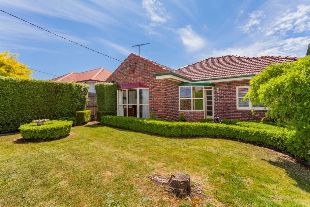 Real Estate For Sale 6 Evelyn Street Manifold Heights , VIC
