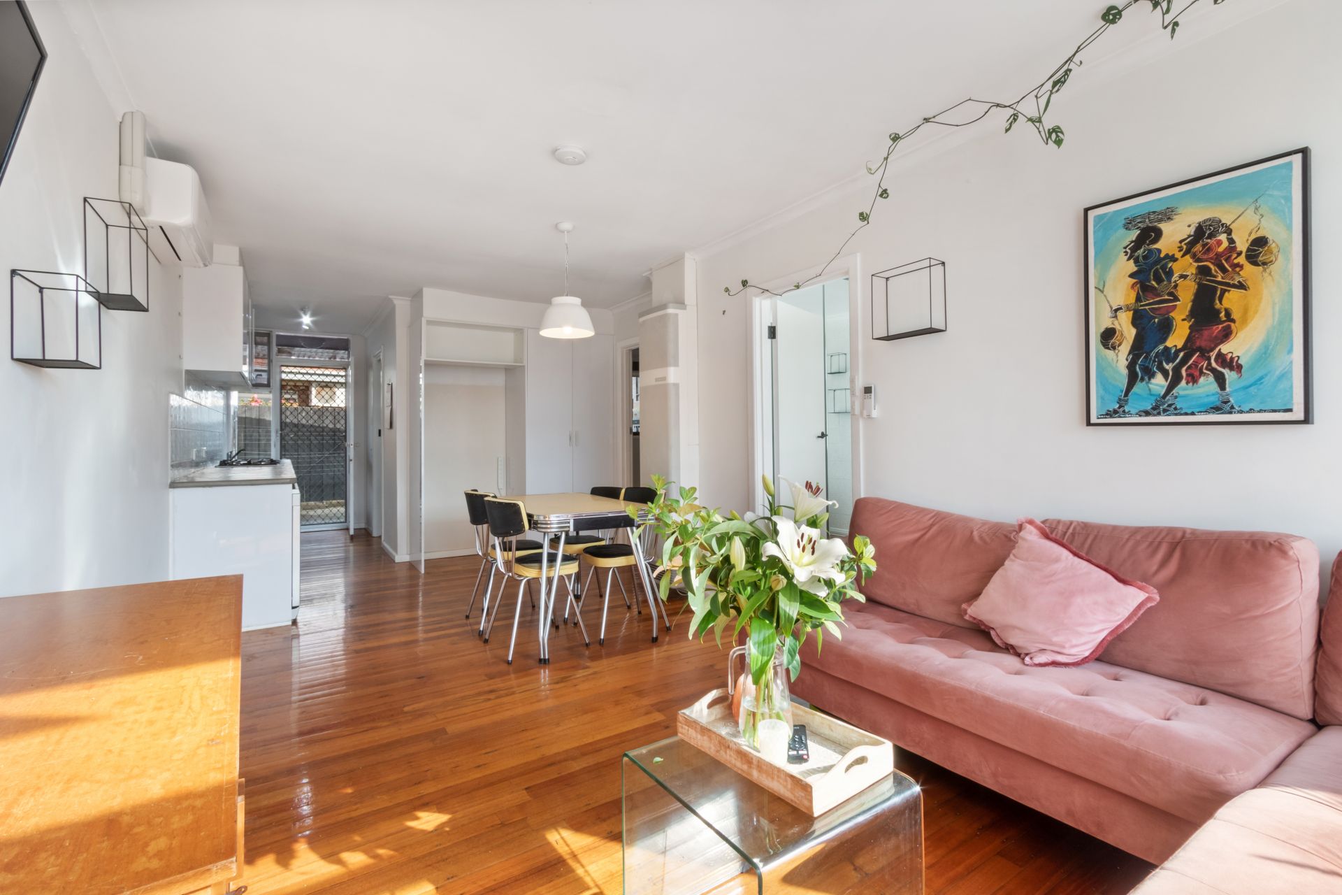 Well Presented unit close to all Amenities