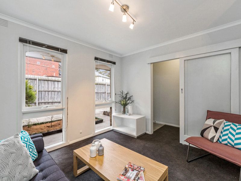 4/10 Hatfield Court, West Footscray - Thumbnail 7