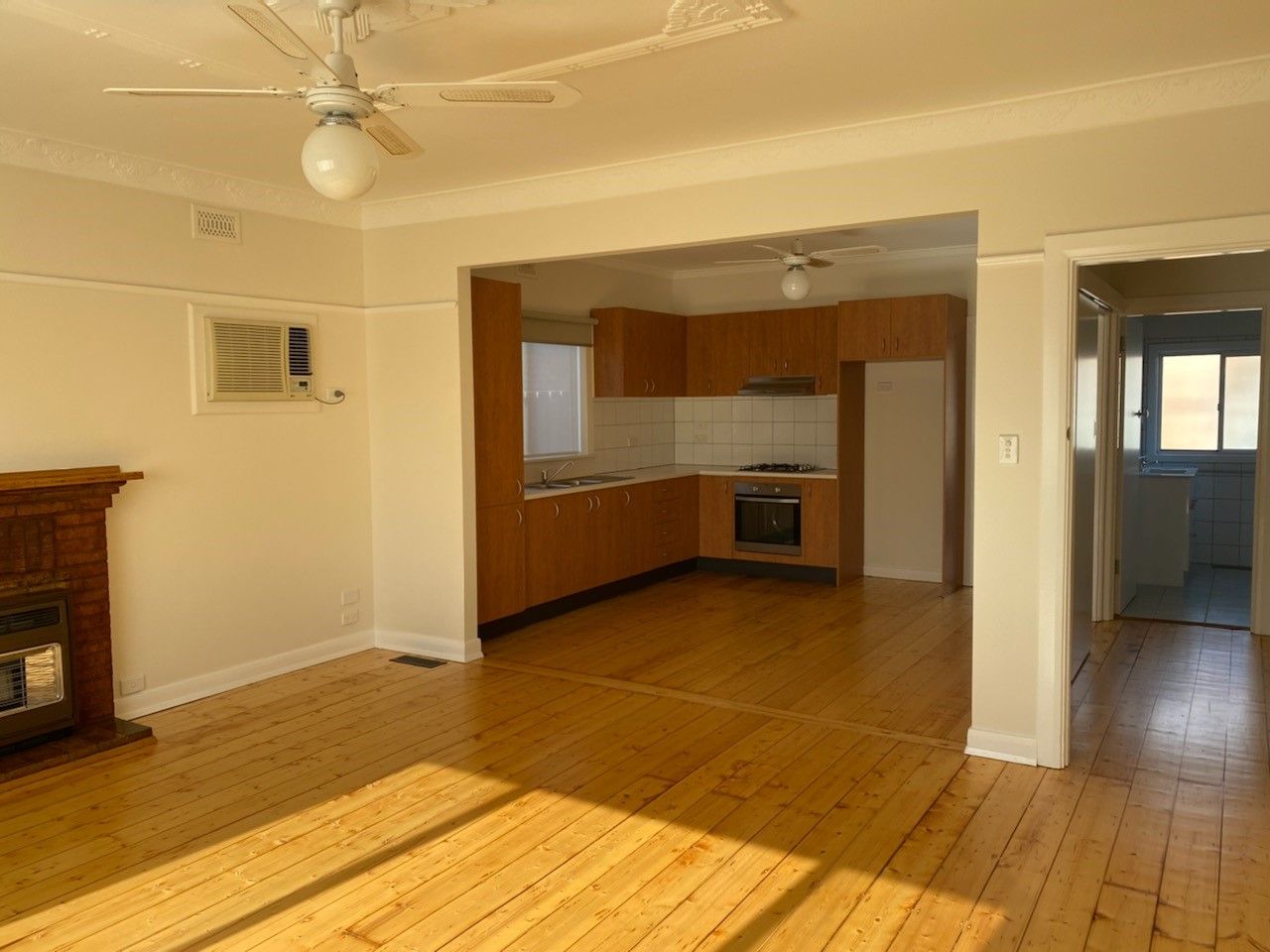 LOW MAINTENANCE 2 BEDROOM HOME!