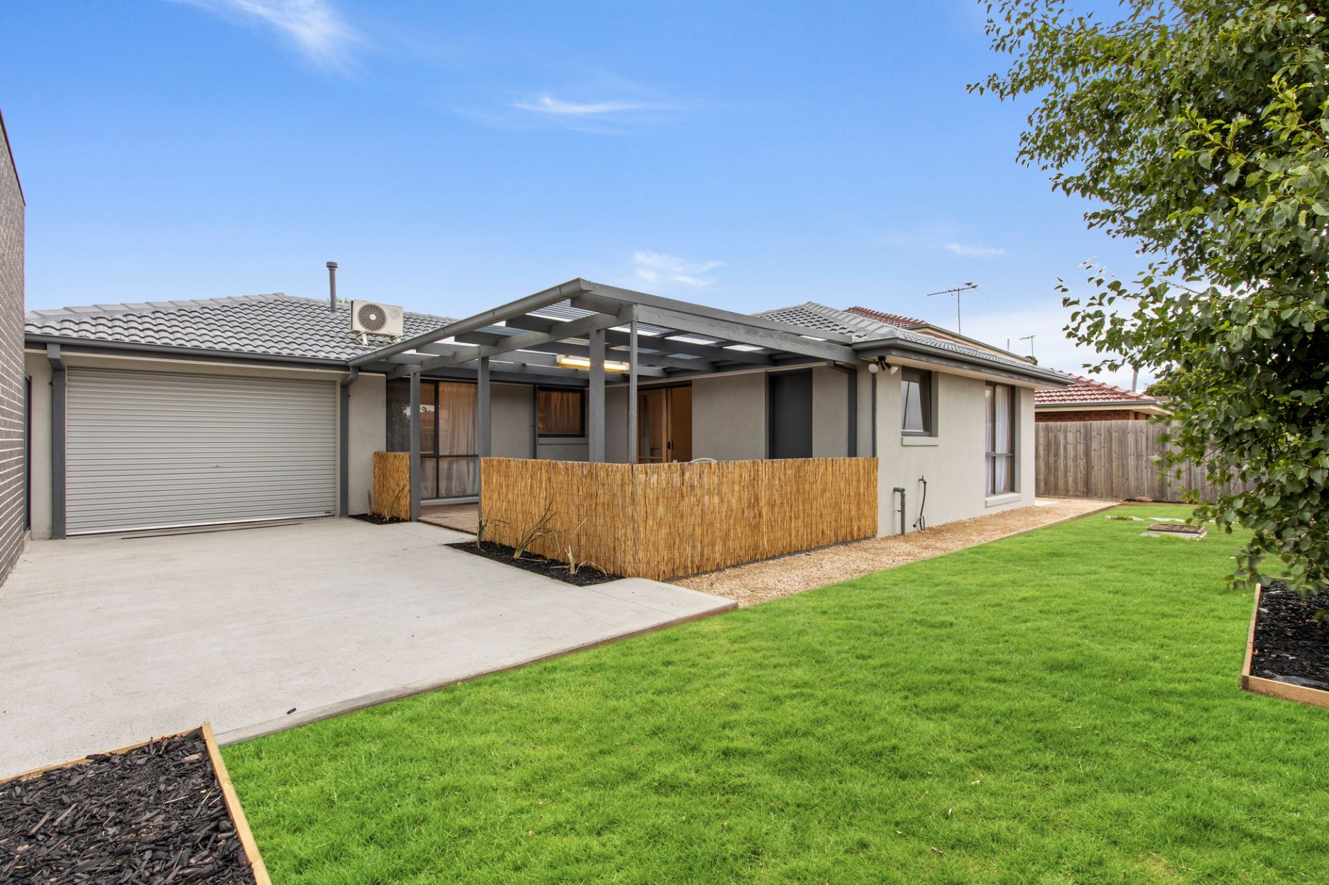 Chic and Modern Family Living Awaits!
