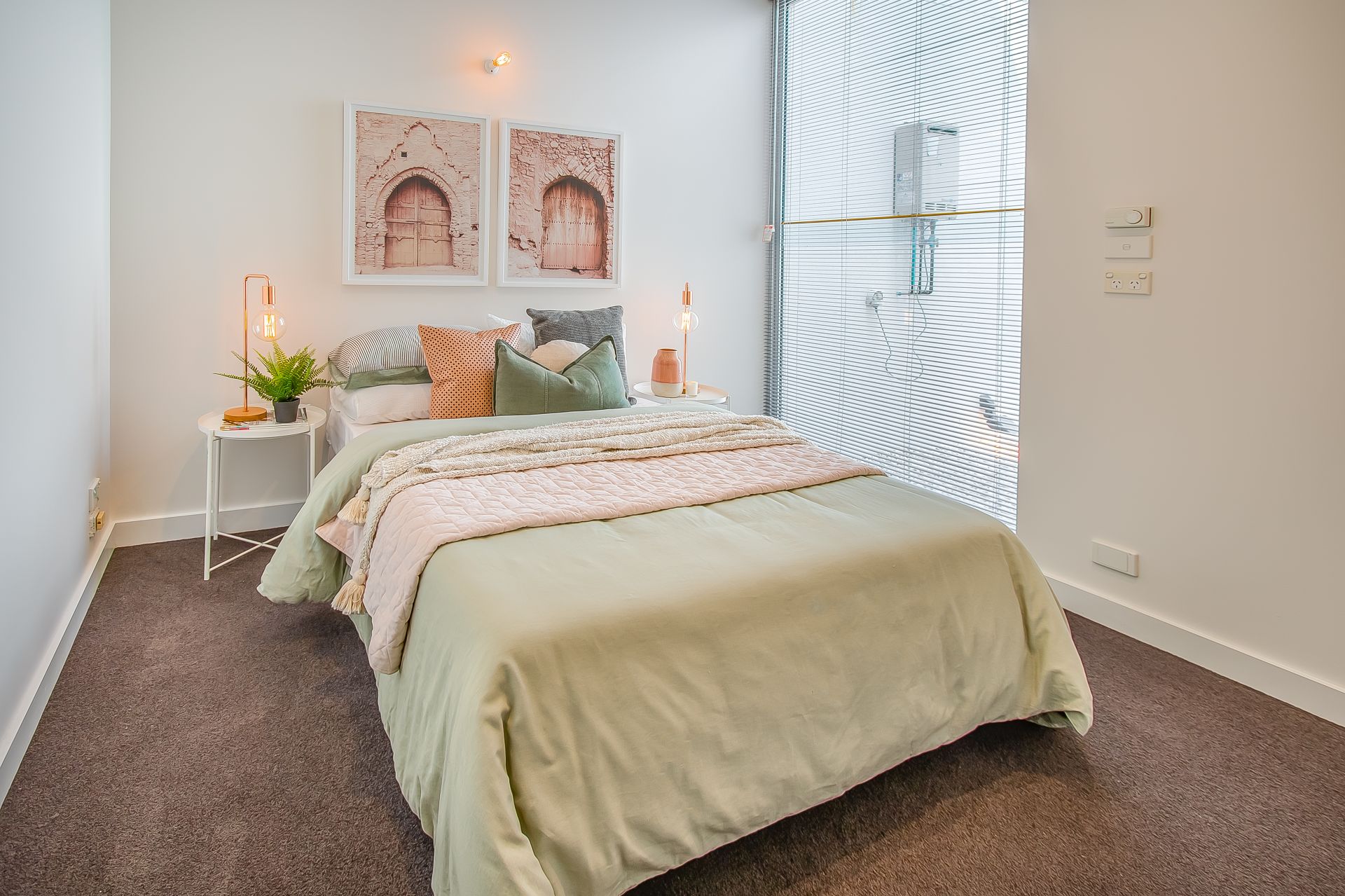 A Carefree Slice of Cosmopolitan Living