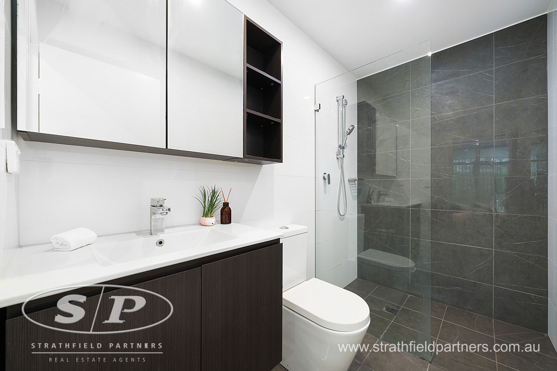 A202/37-39 Loftus Crescent Homebush NSW, Homebush - Thumbnail 8