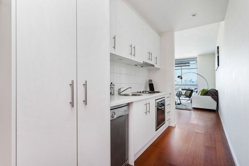 14/8-18 Whitehall Street, Footscray - Thumbnail 6