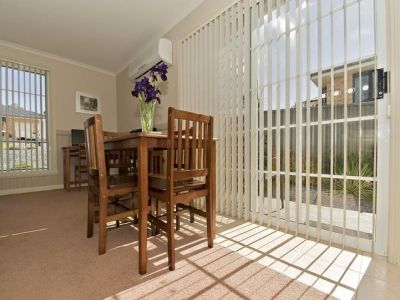 1/16 St. Andrews Drive, DEVONPORT, Devonport - Thumbnail 4