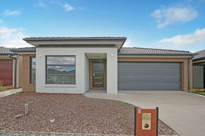 8 Dogwood Way, Mernda