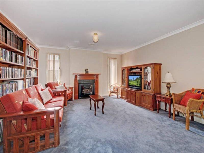 46 Dahlia Drive, Caroline Springs - Thumbnail 6