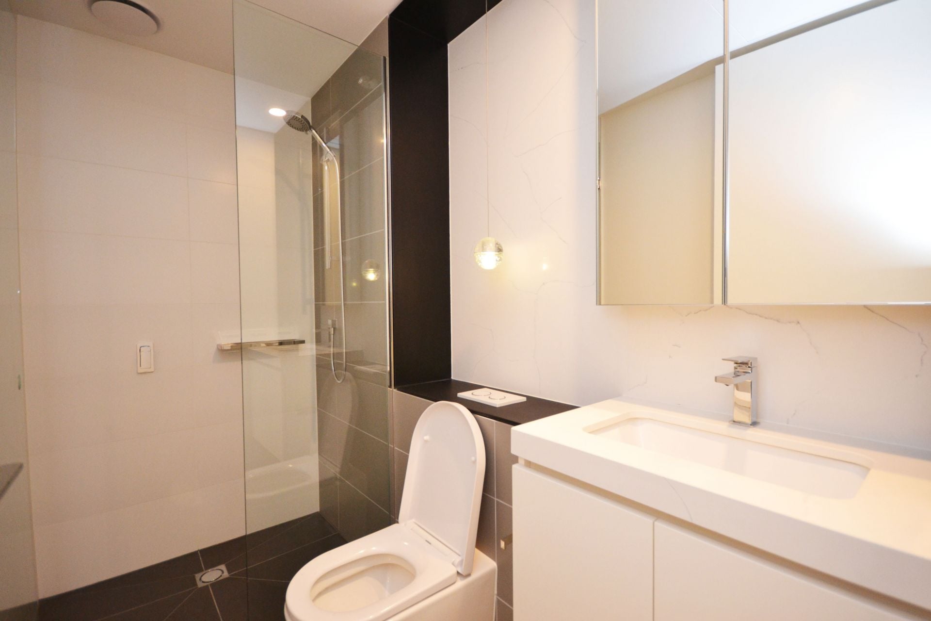 EXQUISITE ELEGANCE IN THE HEART OF SOUTH YARRA