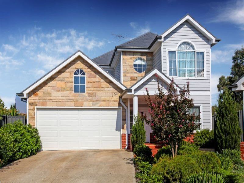 4 Wisteria Lane, Caroline Springs - Thumbnail 2