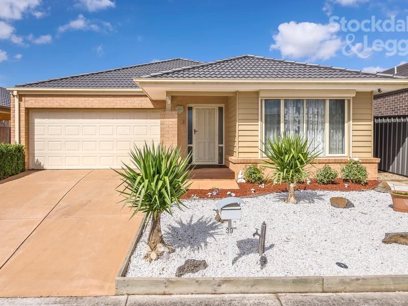39 Harriers Street MERNDA, Mernda - Thumbnail 2