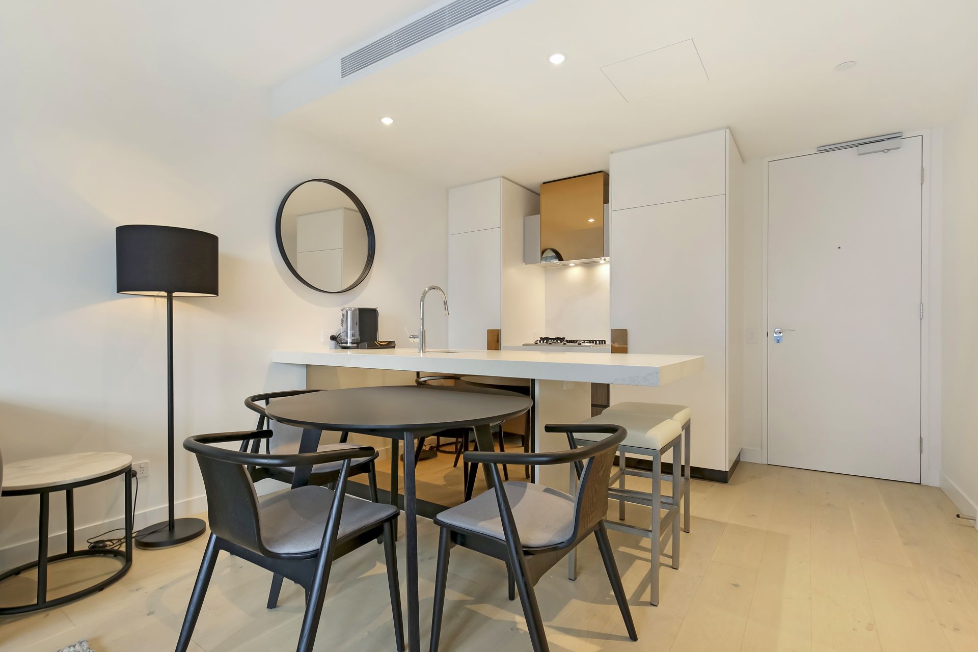 1008/7 Bowen Crescent, Melbourne - Thumbnail 6