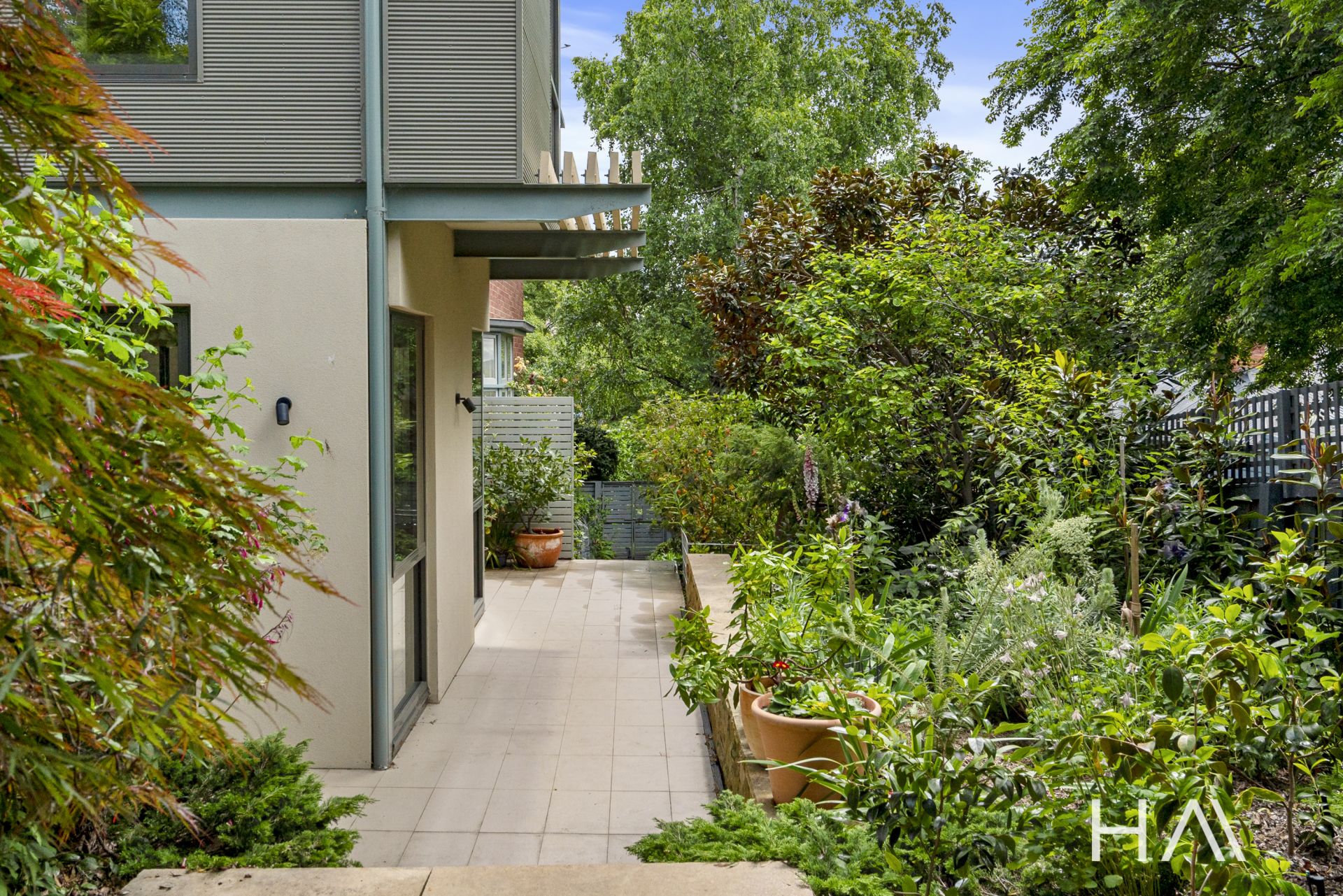 12 Newcastle Street Battery Point, Battery Point - Image 1