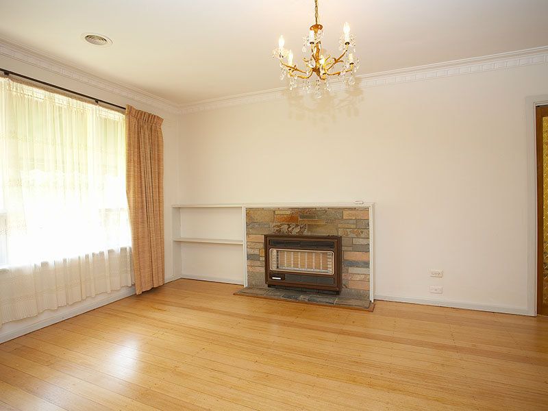 8 Cowra Street, Altona - Thumbnail 4