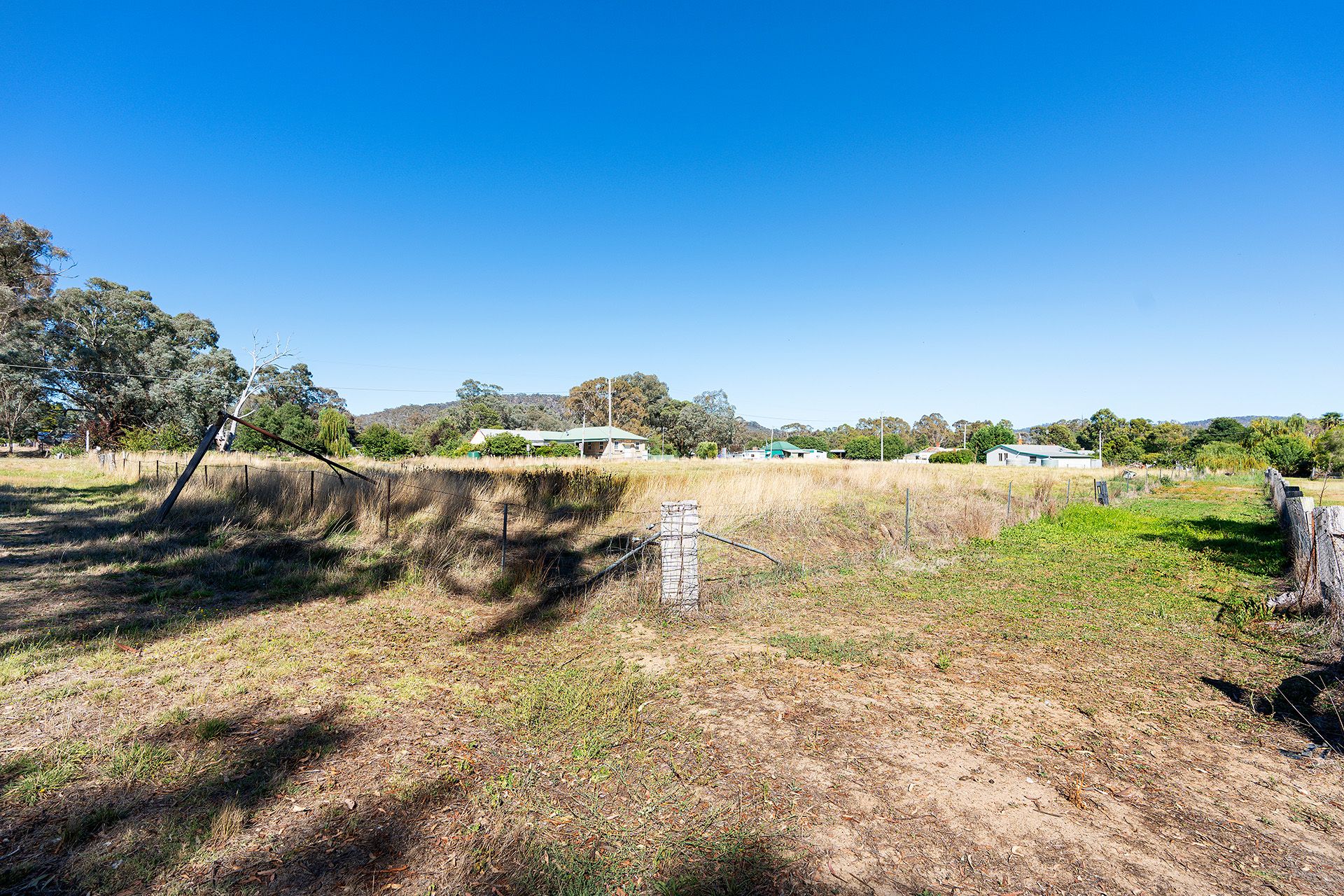 1 & 3/9 Perry Road Redbank, Redbank - Thumbnail 4