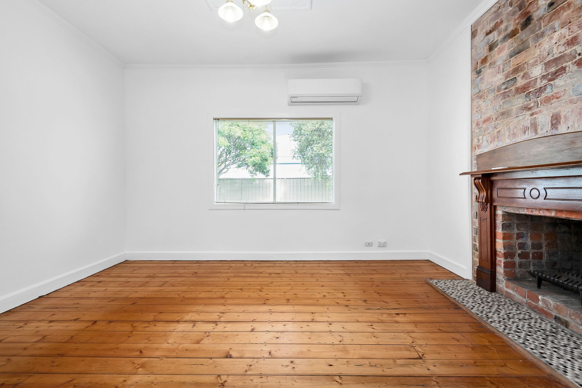 Real Estate For Lease 7 Fifth Street Cessnock , NSW