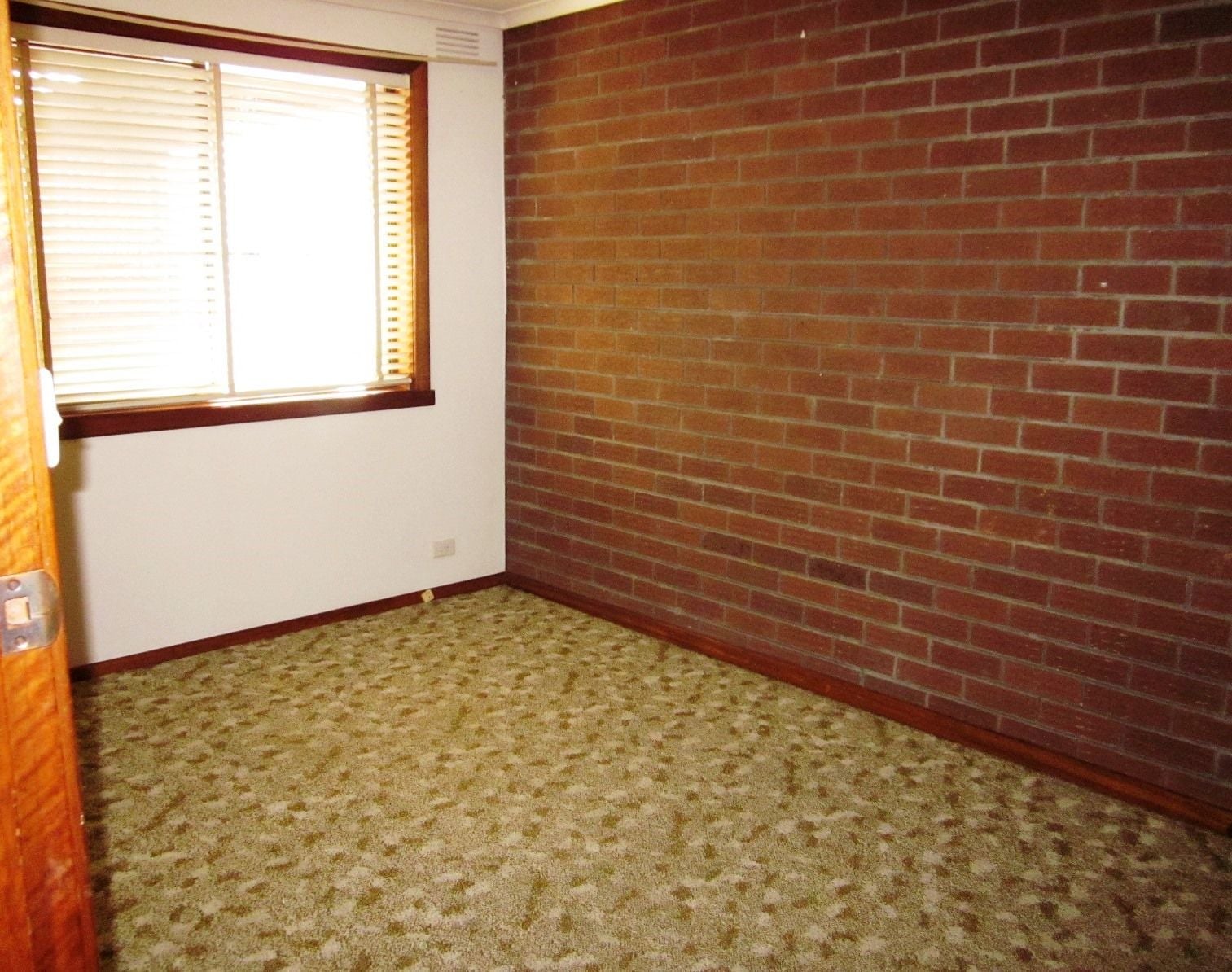WALKING DISTANCE TO EVERYTHING -  Please note: 6 month lease only