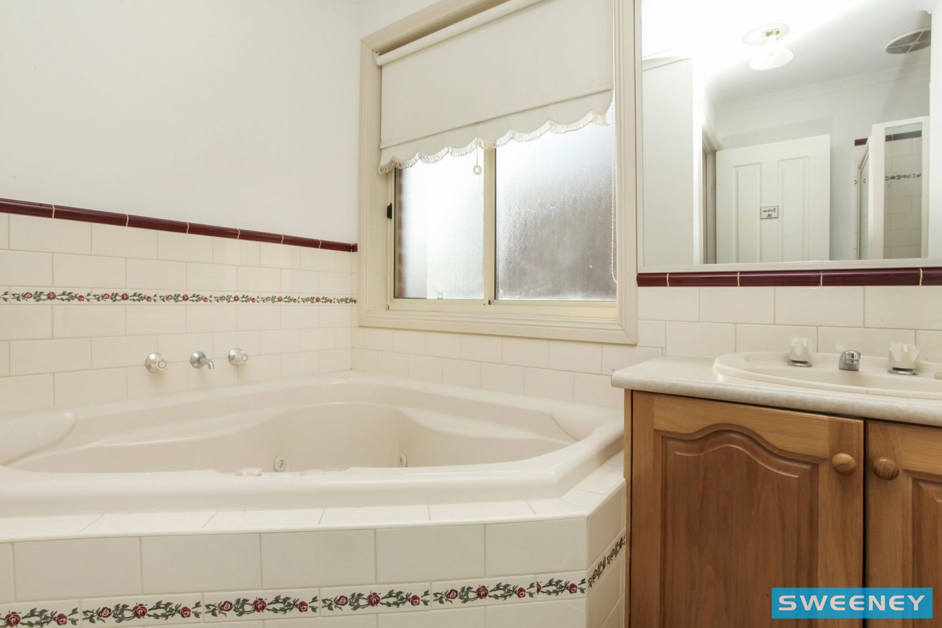 106 Catherine Drive, Hillside - Thumbnail 8