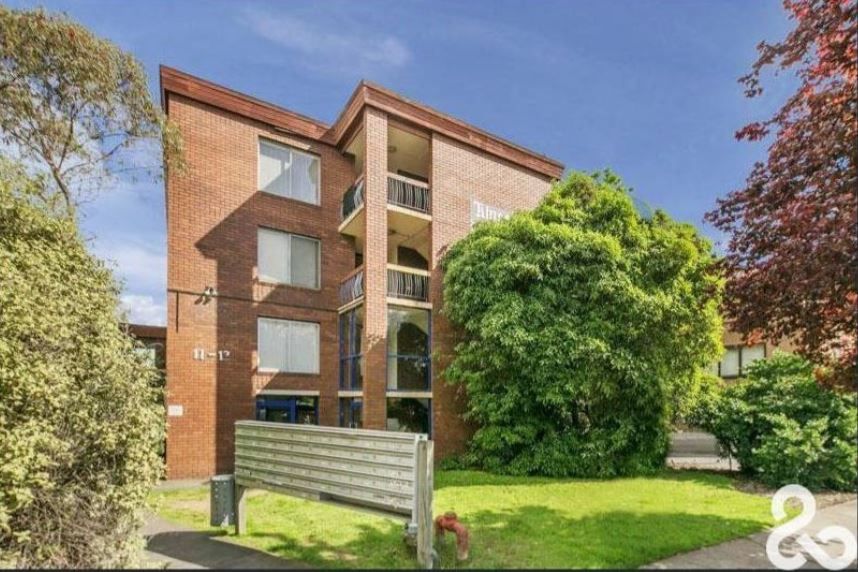 Charming Studio Apartment in Prime Preston Location!