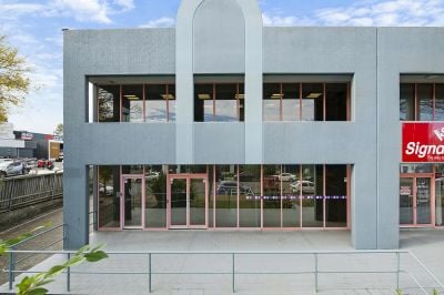 Showroom and/or Office - 251 sqm (or 126 sqm & 125 sqm)