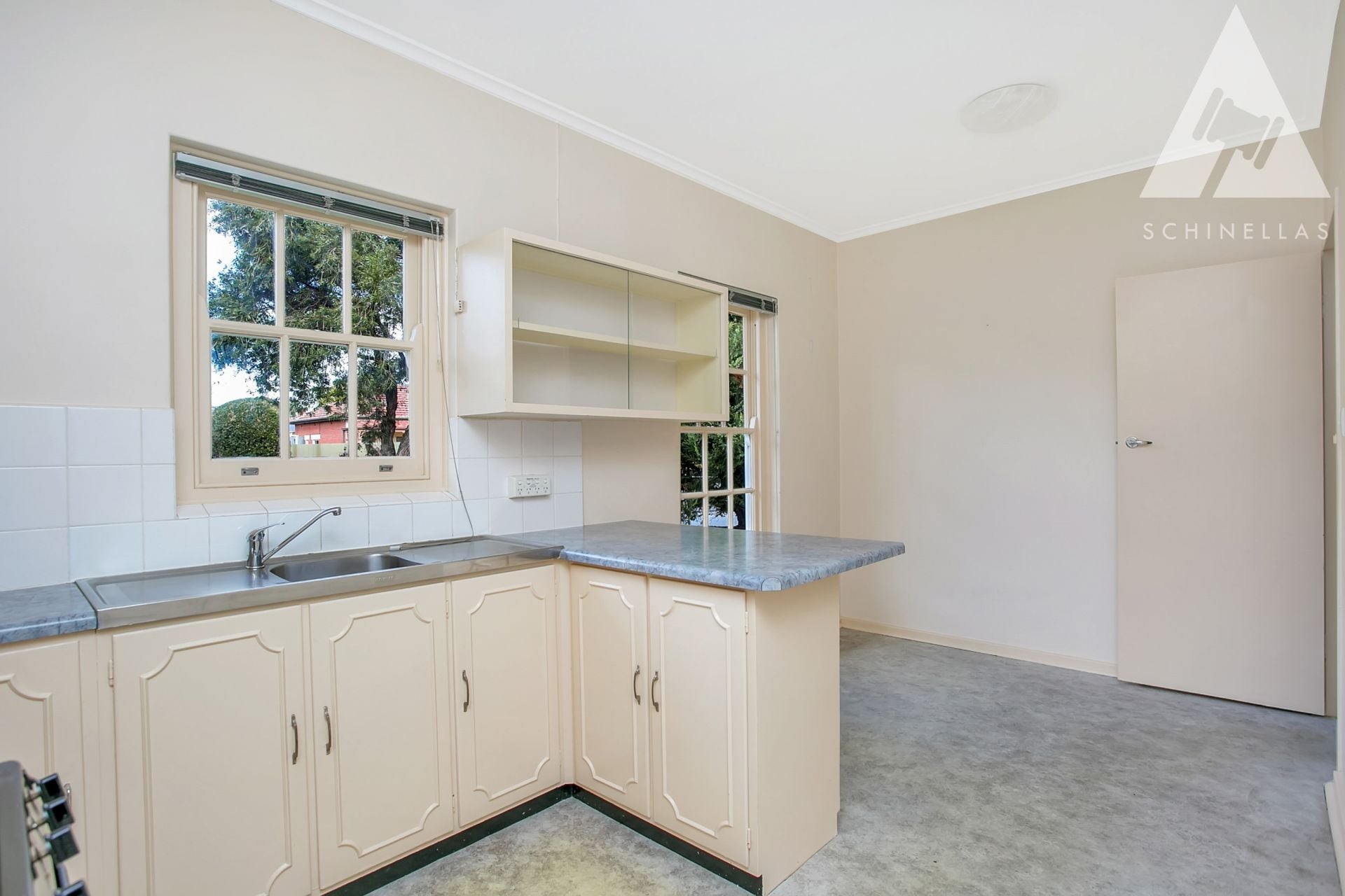 6/4 Wattle Avenue, Hove - Thumbnail 7