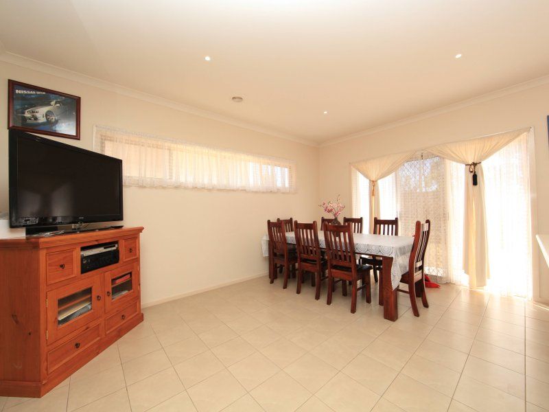 5 Haven Close SOUTH MORANG, South Morang - Thumbnail 4