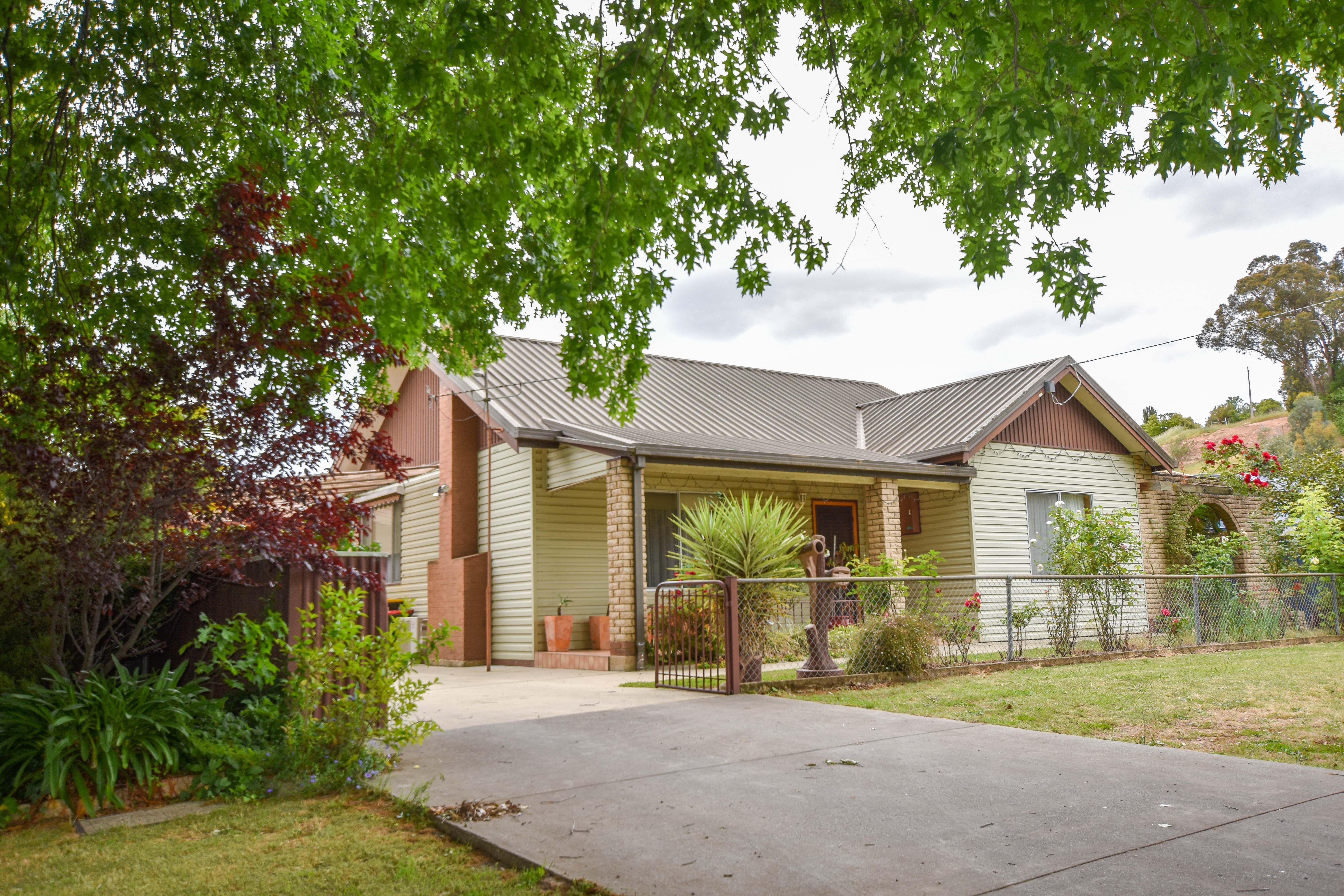 Real Estate For Sale 9 Queen Street Myrtleford , VIC