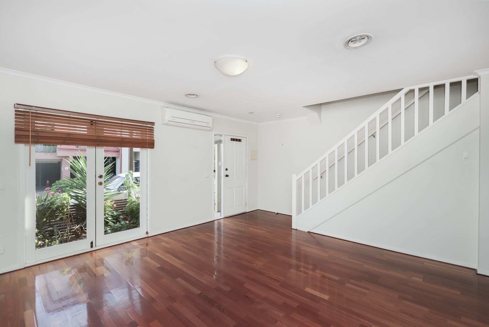 15 Howlett Street Kensington VIC, Kensington - Thumbnail 3