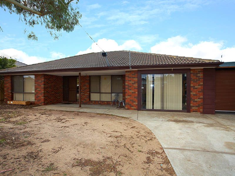 24 Strezlecki Grove, Altona Meadows - Thumbnail 2