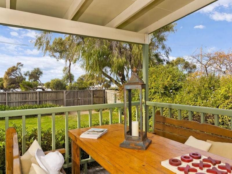 11 Flinders Parade BARWON HEADS VIC, Barwon Heads - Thumbnail 2