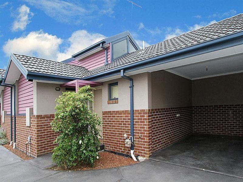 2/102 McMahon Road, Reservoir