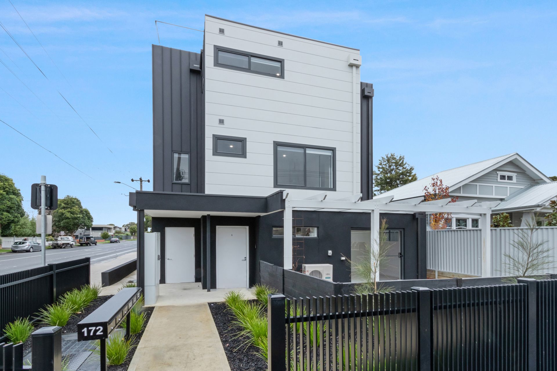Luxury 2-Bedroom Apartment with Stunning Rooftop terrace