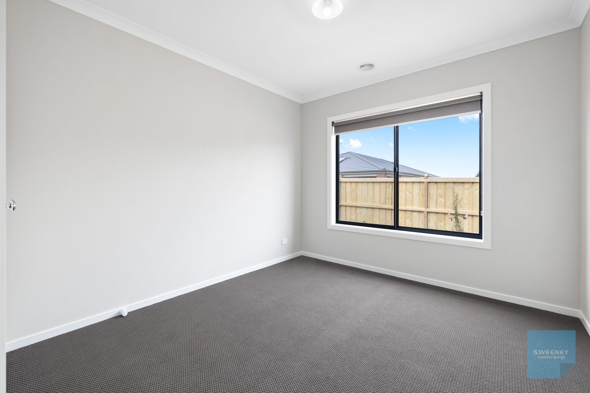 103 Walkside Boulevard, Fraser Rise - Thumbnail 8
