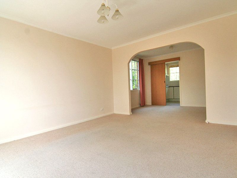 12 Broun Place, Kambah - Thumbnail 5
