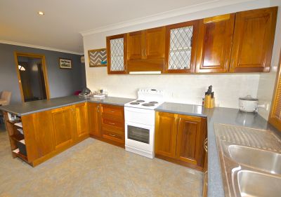 16 Camborne Road, Acacia Hills, Acacia Hills - Thumbnail 8