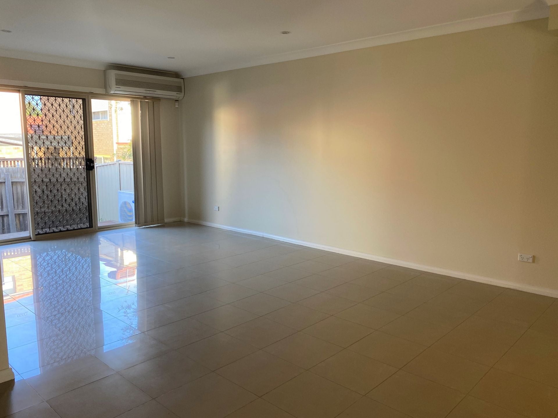 LOW MAINTENANCE, TOWNHOUSE LIVING