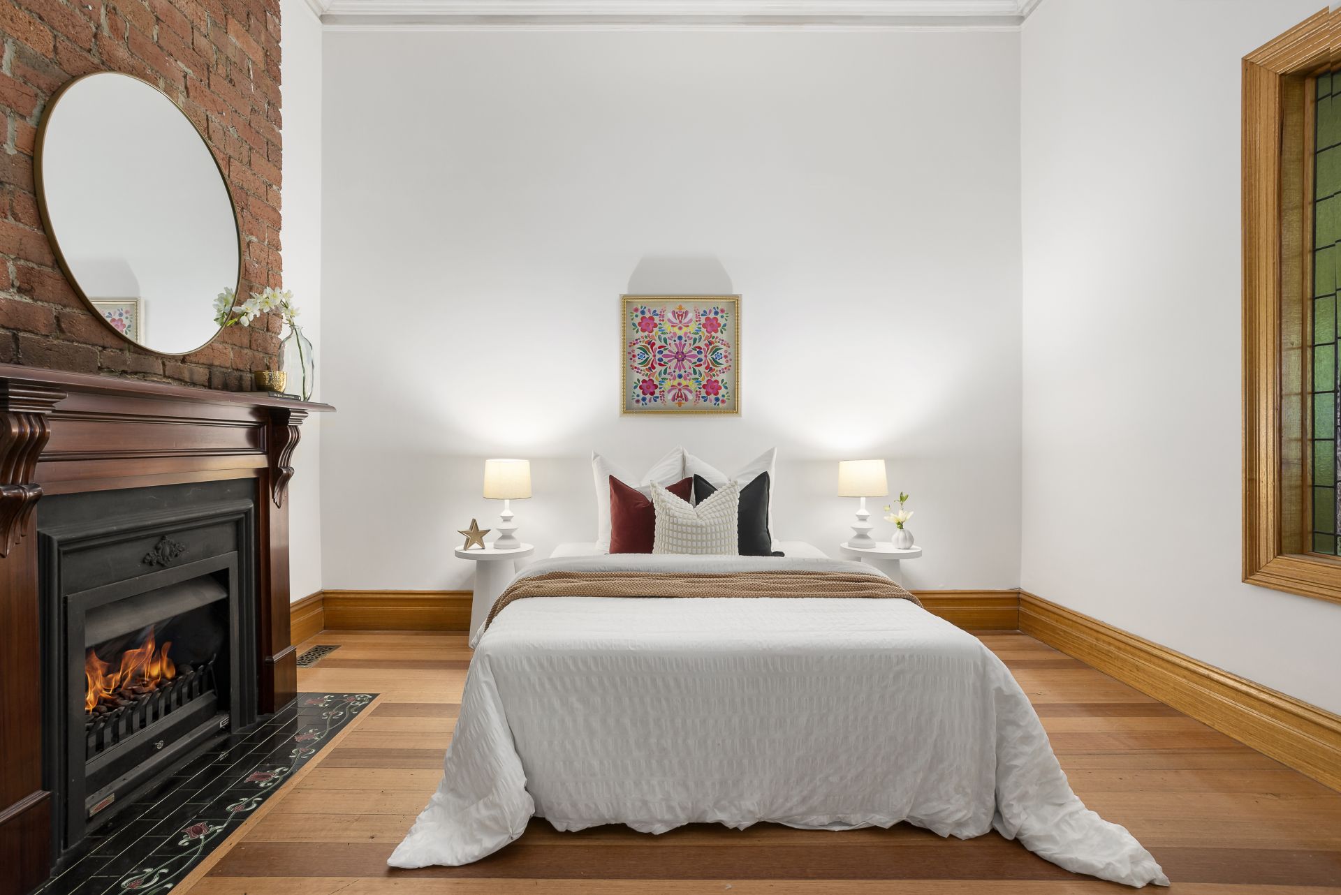 Victorian Flaunts Enchanting Features