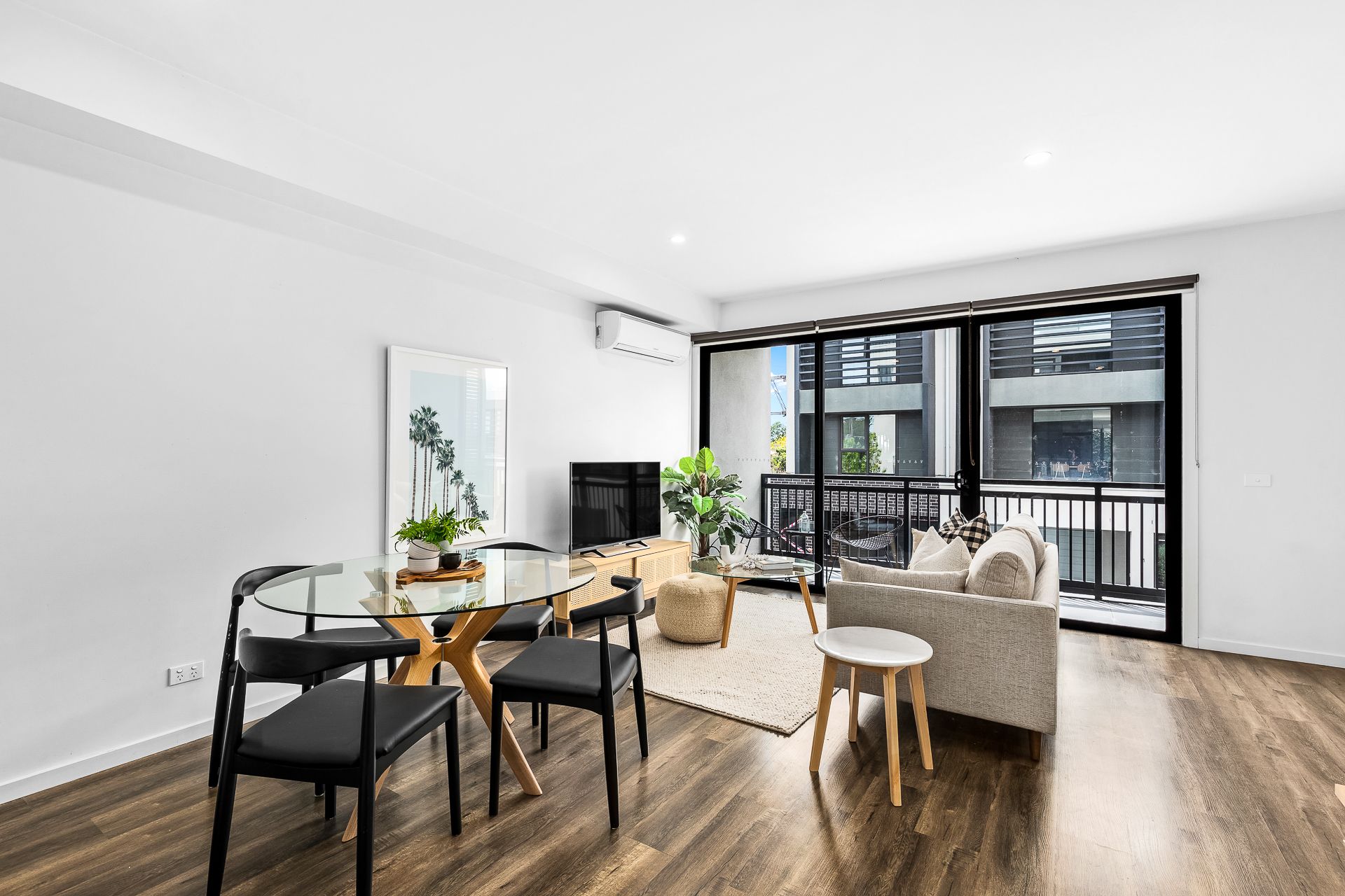 8/66 Wilson Street, Yarraville - Thumbnail 2