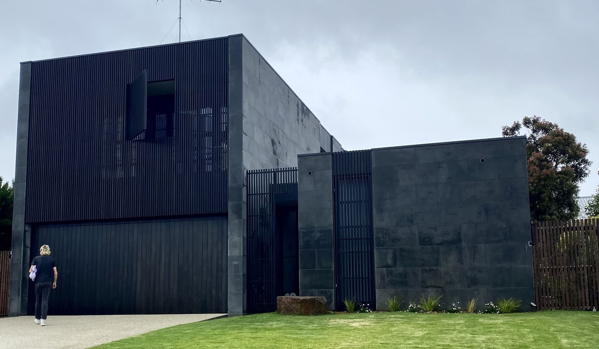 16 Muirfield Avenue, Jan Juc - Thumbnail 2