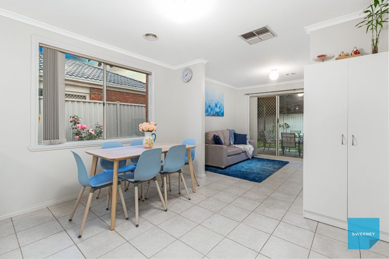 14 Macklin Way, Caroline Springs - Thumbnail 5