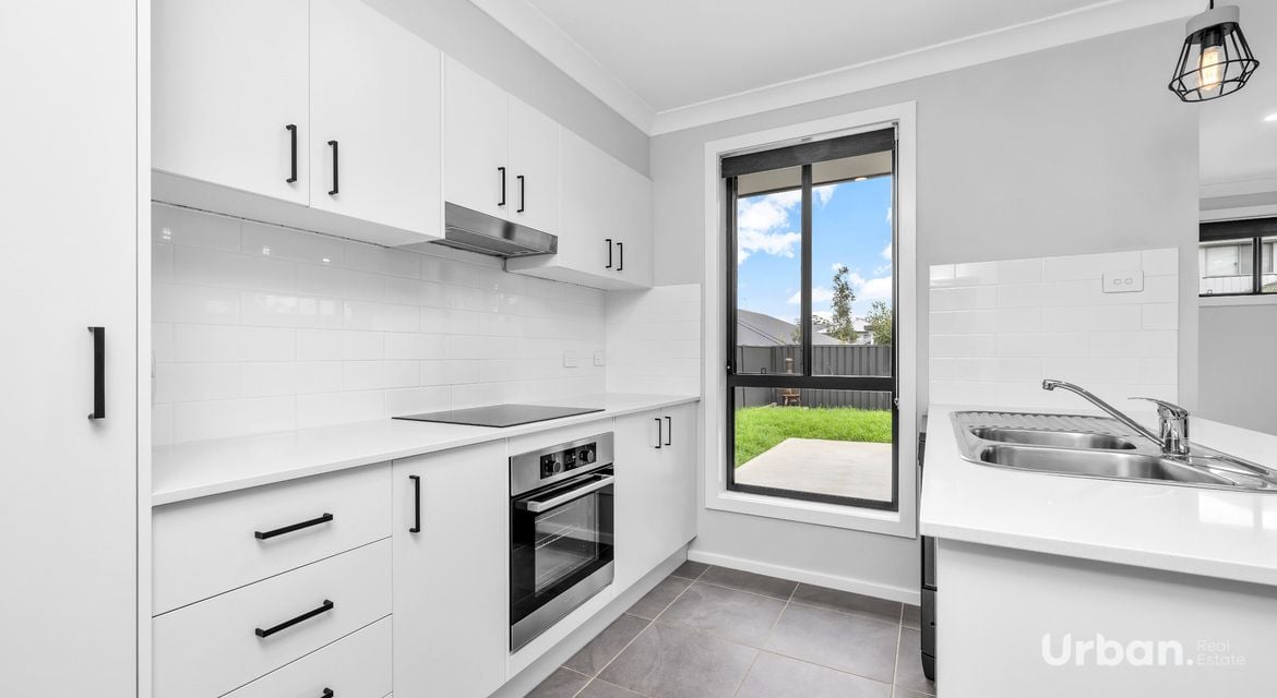 Box Hill 32 Blazer Street