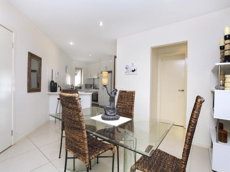 1/5-9 Strathvea Lane, Caroline Springs - Thumbnail 5