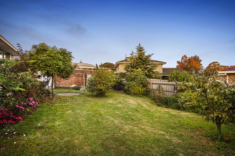 2 Chiltern Court, Doncaster East - Thumbnail 8