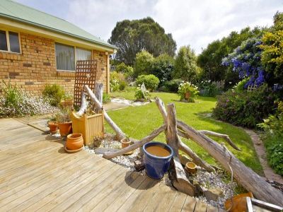 7 Meadow Sweet Close, HAWLEY BEACH, Hawley Beach - Thumbnail 3