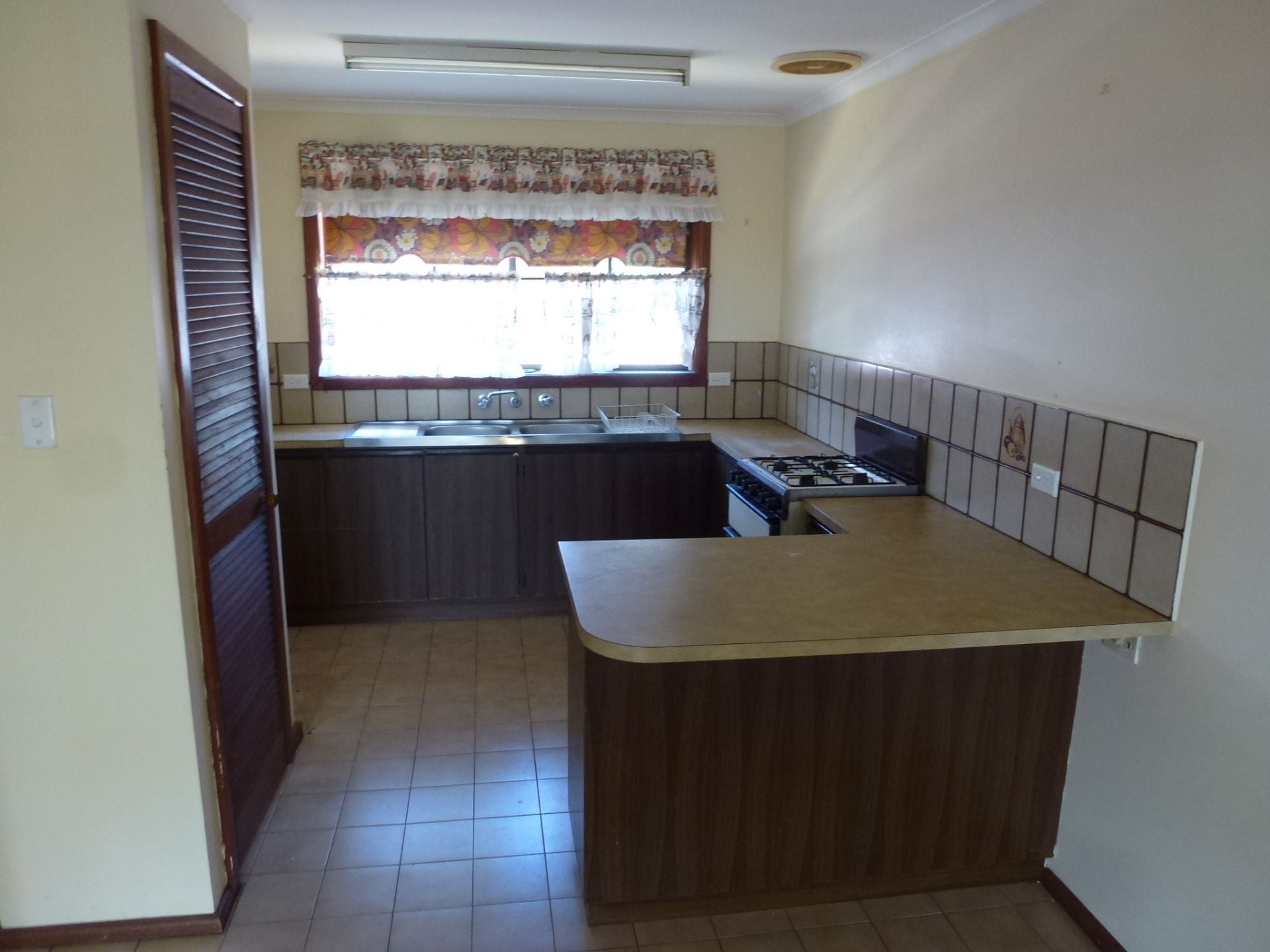 Unit For Lease