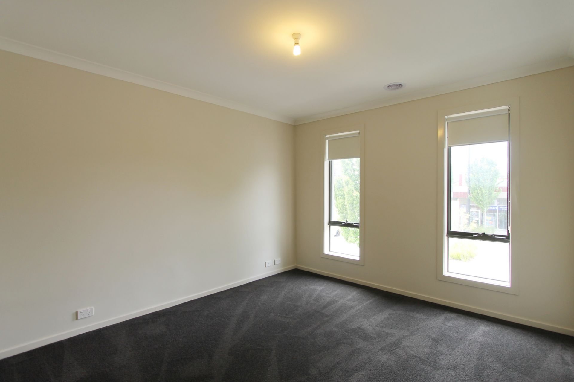 Real Estate For Lease 23 Breadalbane Avenue Mernda , VIC