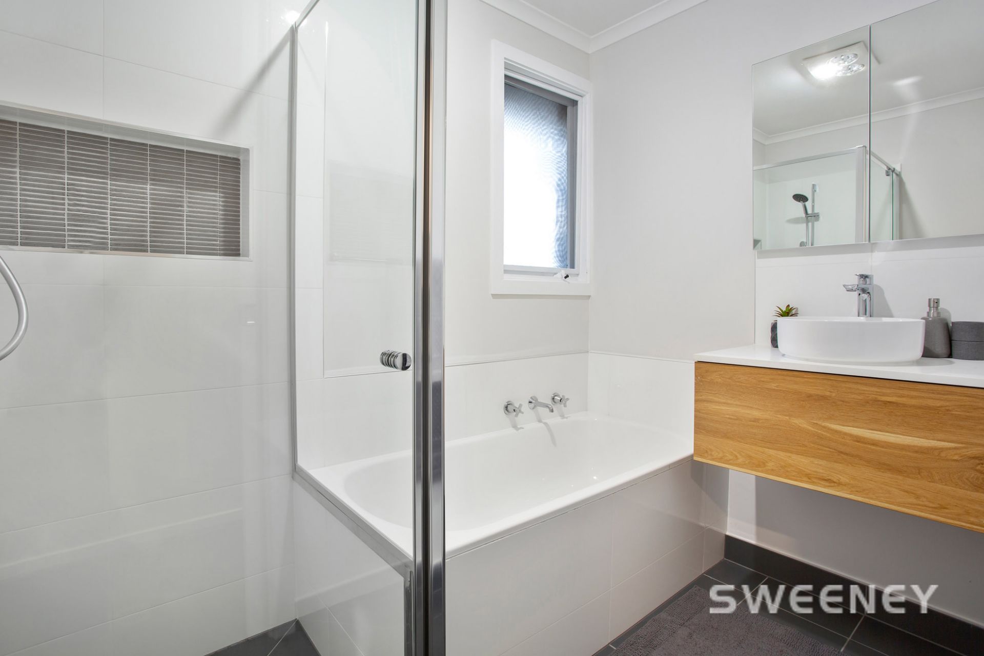 2 York Close, Altona Meadows - Thumbnail 5