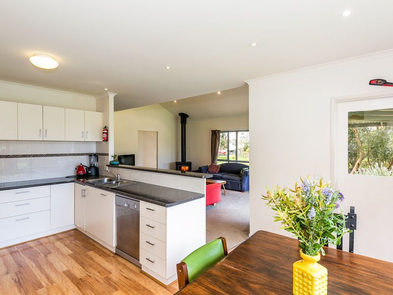 37 Aurel Road, Deans Marsh - Thumbnail 7