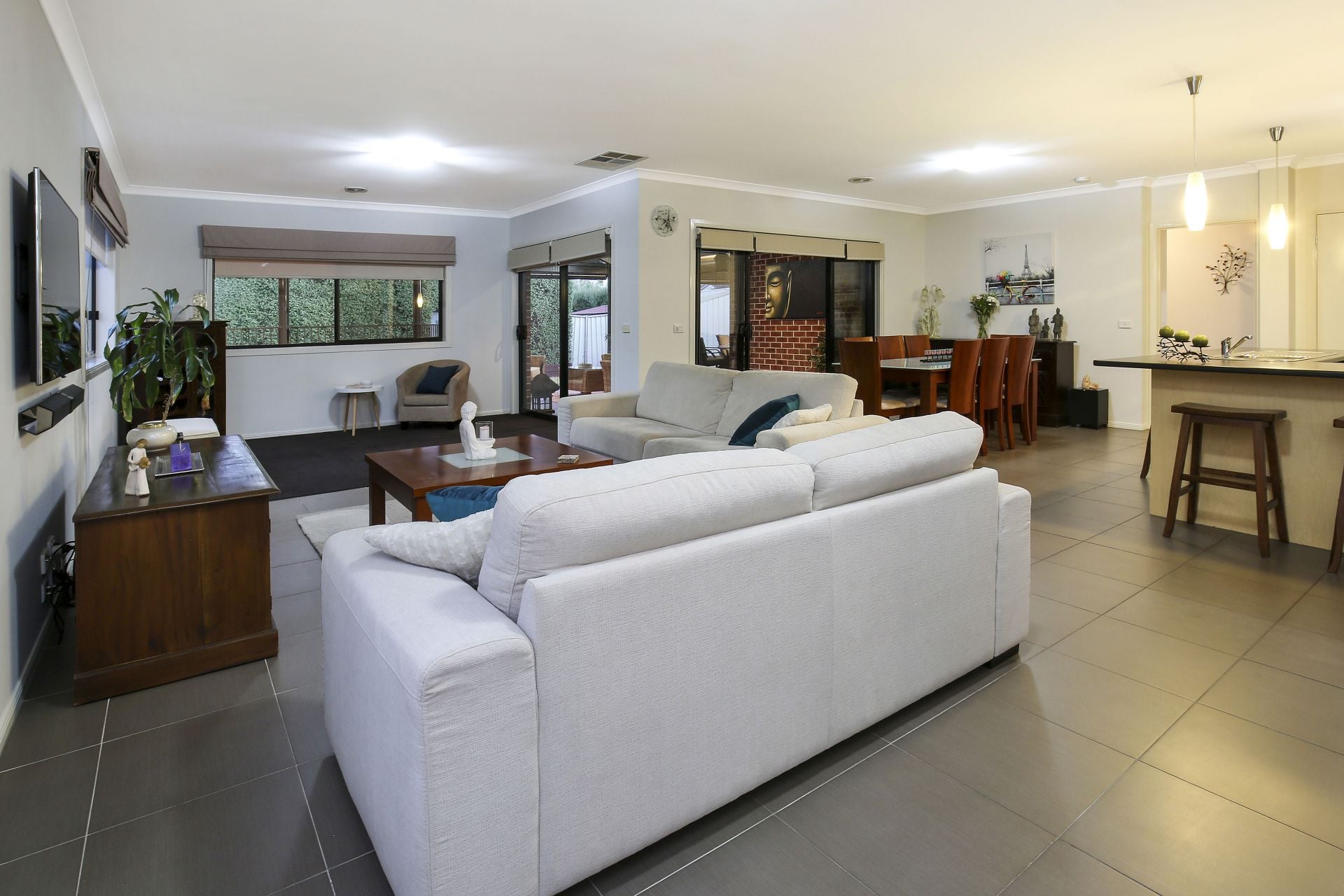 Superior Living, Stunning Alfresco