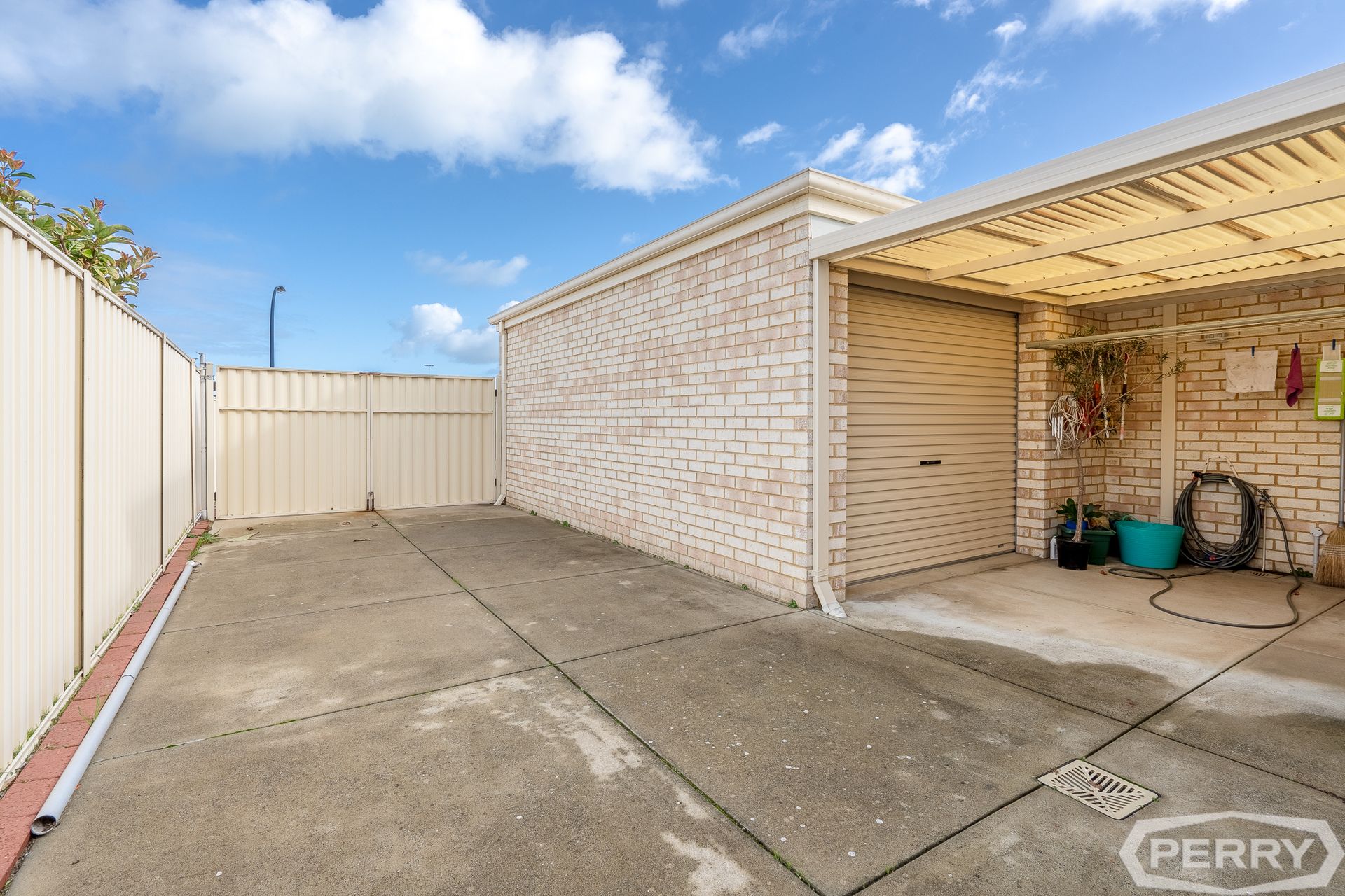 66 Albany Drive, Dawesville H.& N. PERRY