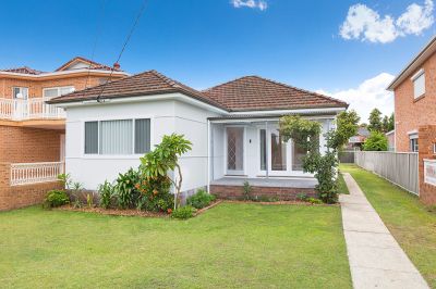 83 Scarborough Street, MONTEREY